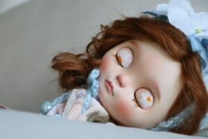 10 consejos maestros para cuidar tu muñeca Blythe de Caredoll